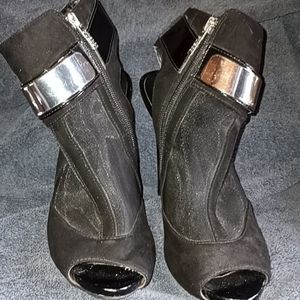 Guess High Heels